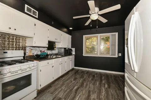 $279,900 | 4319 North 72nd Street, Unit 4321, Milwaukee, WI 53216