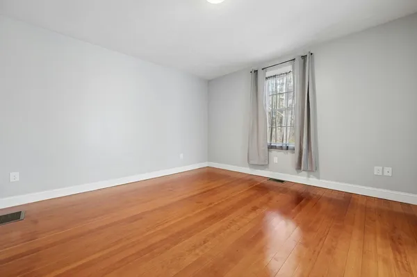 $449,900 | 125 Singletary Avenue, Sutton, MA 01590