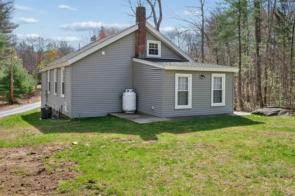$449,900 | 125 Singletary Avenue, Sutton, MA 01590