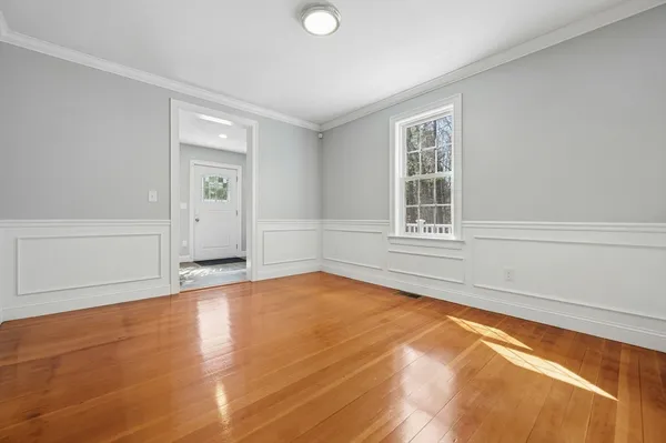 $449,900 | 125 Singletary Avenue, Sutton, MA 01590