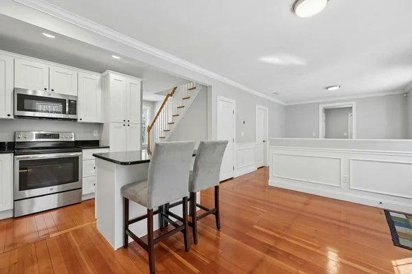 $449,900 | 125 Singletary Avenue, Sutton, MA 01590