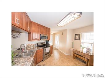 409 State Rte 4 St. Jacob, IL 62281 - Photo 4 of 21