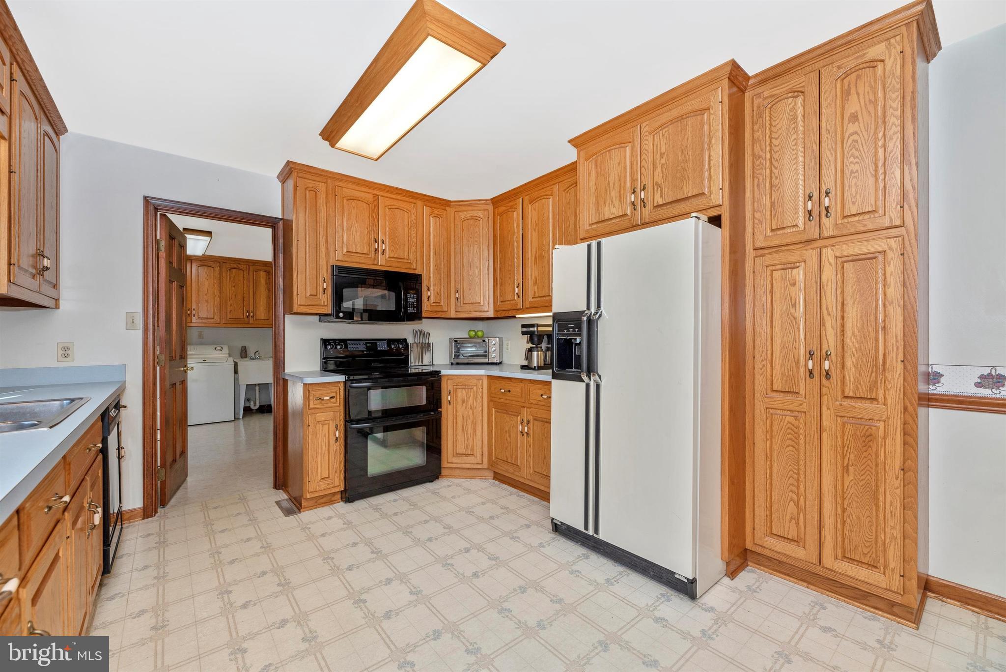 4941 Elmer Derr Road Frederick, MD 21703 - Photo 16 of 64