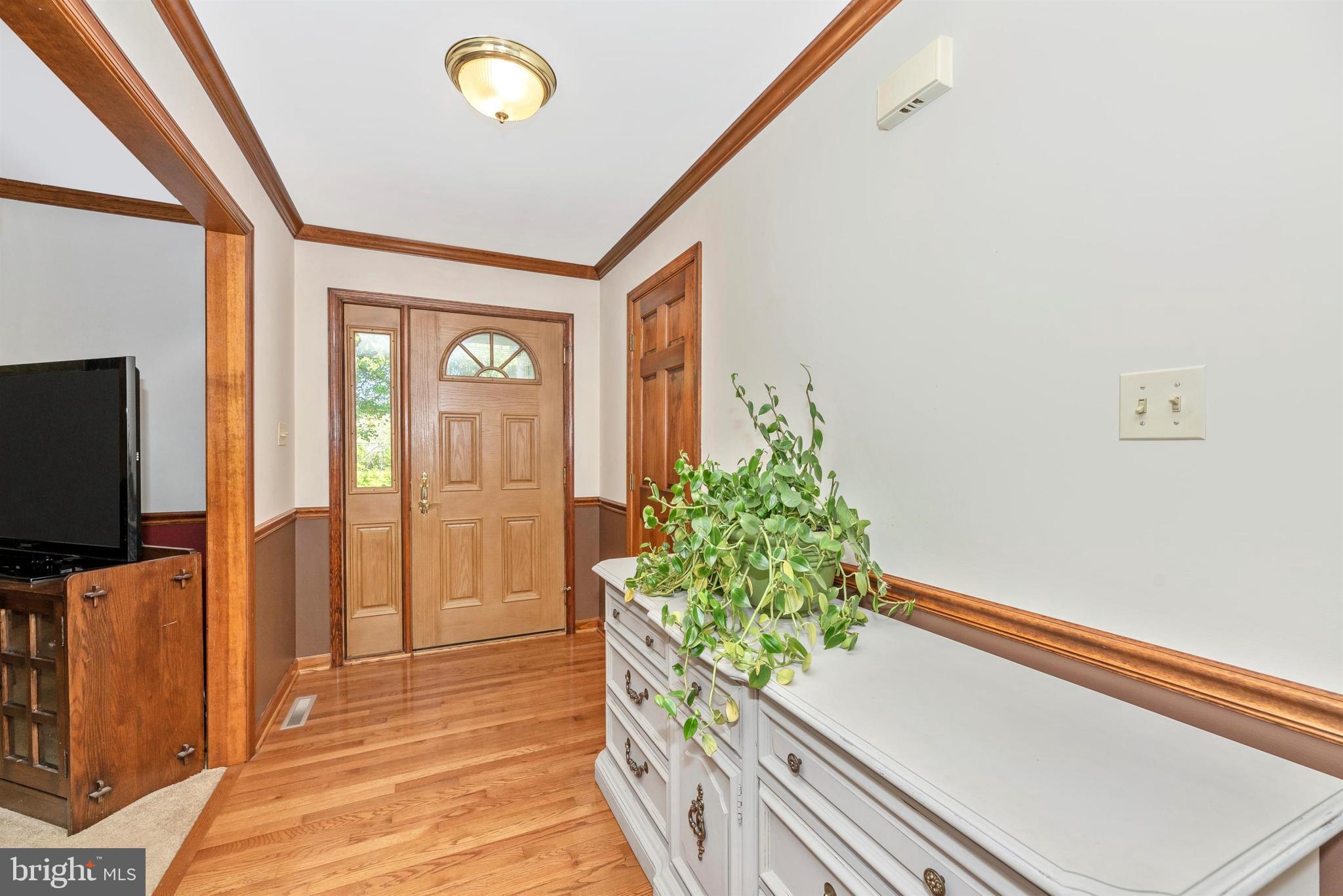 4941 Elmer Derr Road Frederick, MD 21703 - Photo 4 of 64