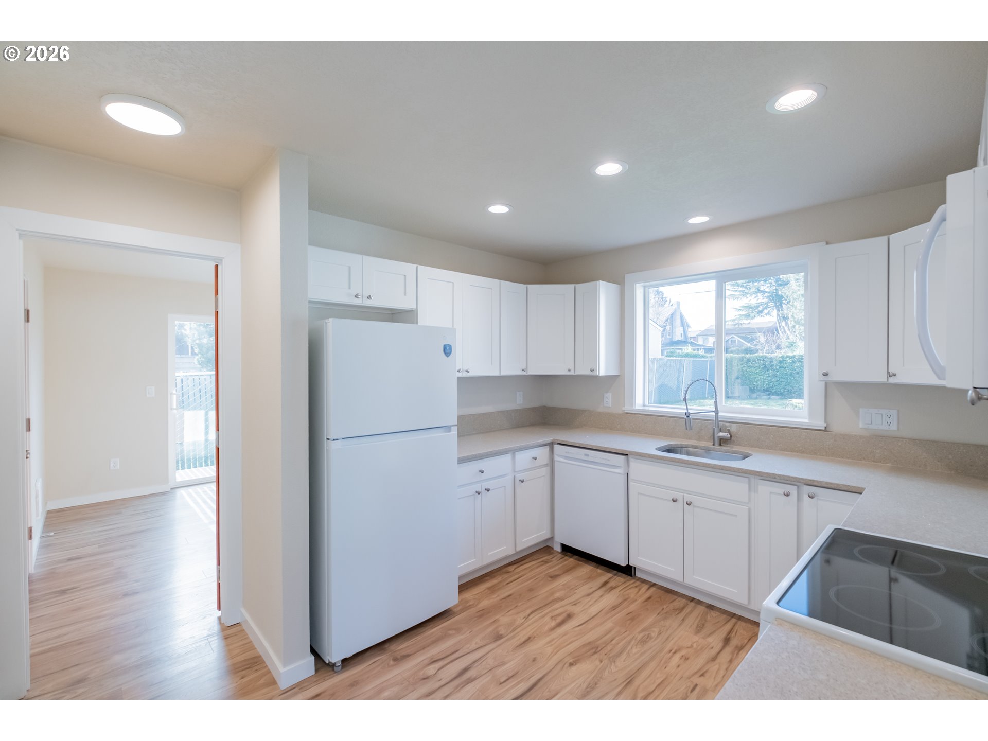 3392 Sunnyview Road Northeast Salem, OR 97301 - Photo 33 of 42