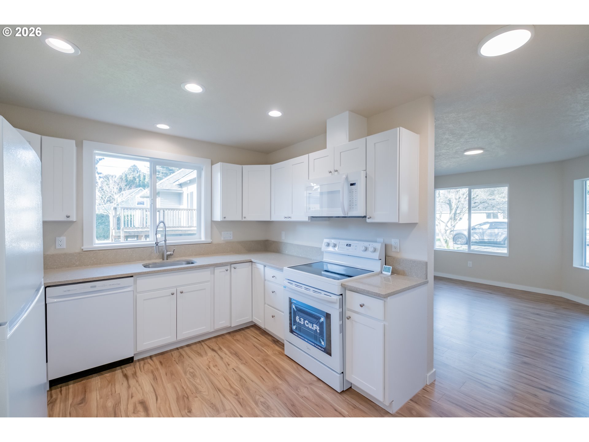 3392 Sunnyview Road Northeast Salem, OR 97301 - Photo 35 of 42