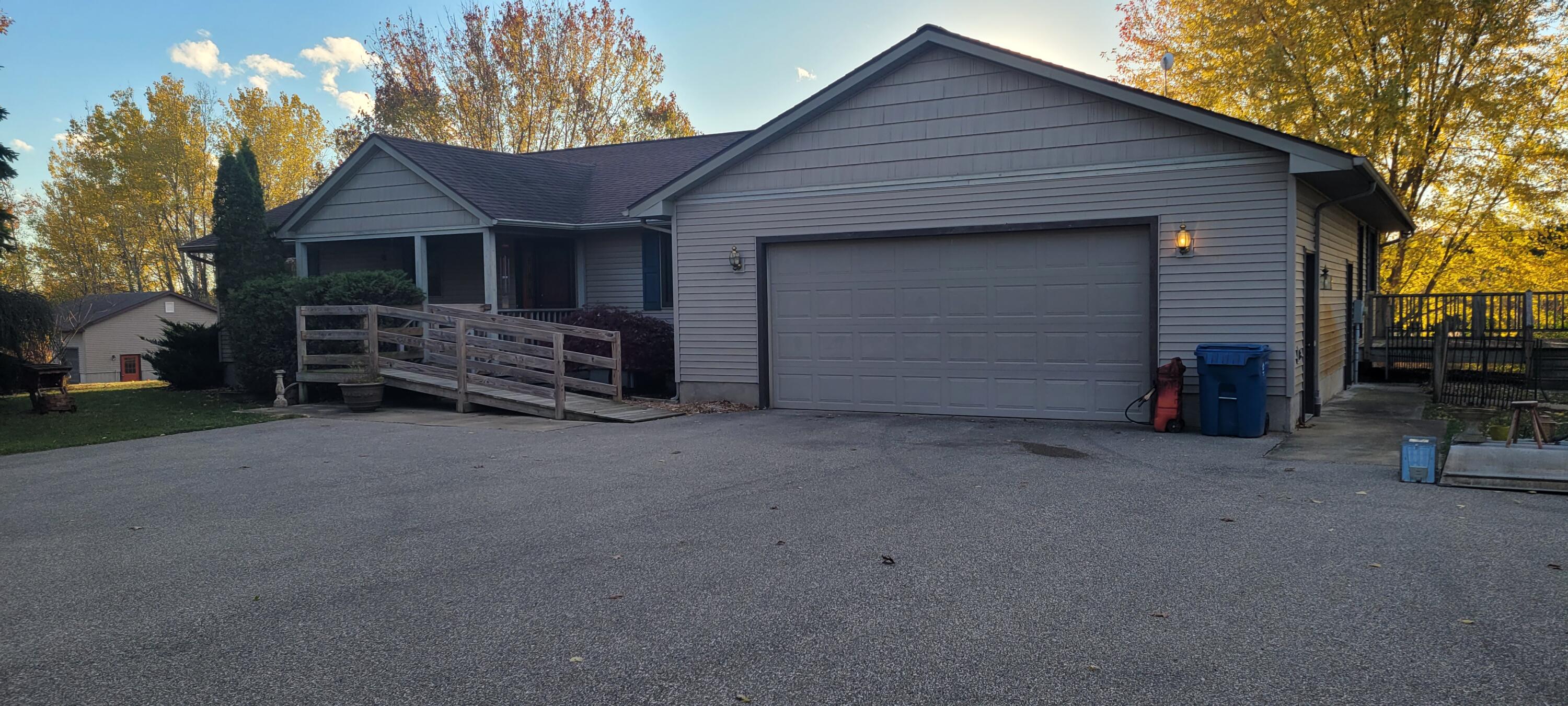 1065 South Brye Road Ludington, MI 49431 - Photo 5 of 37 20251105_162455