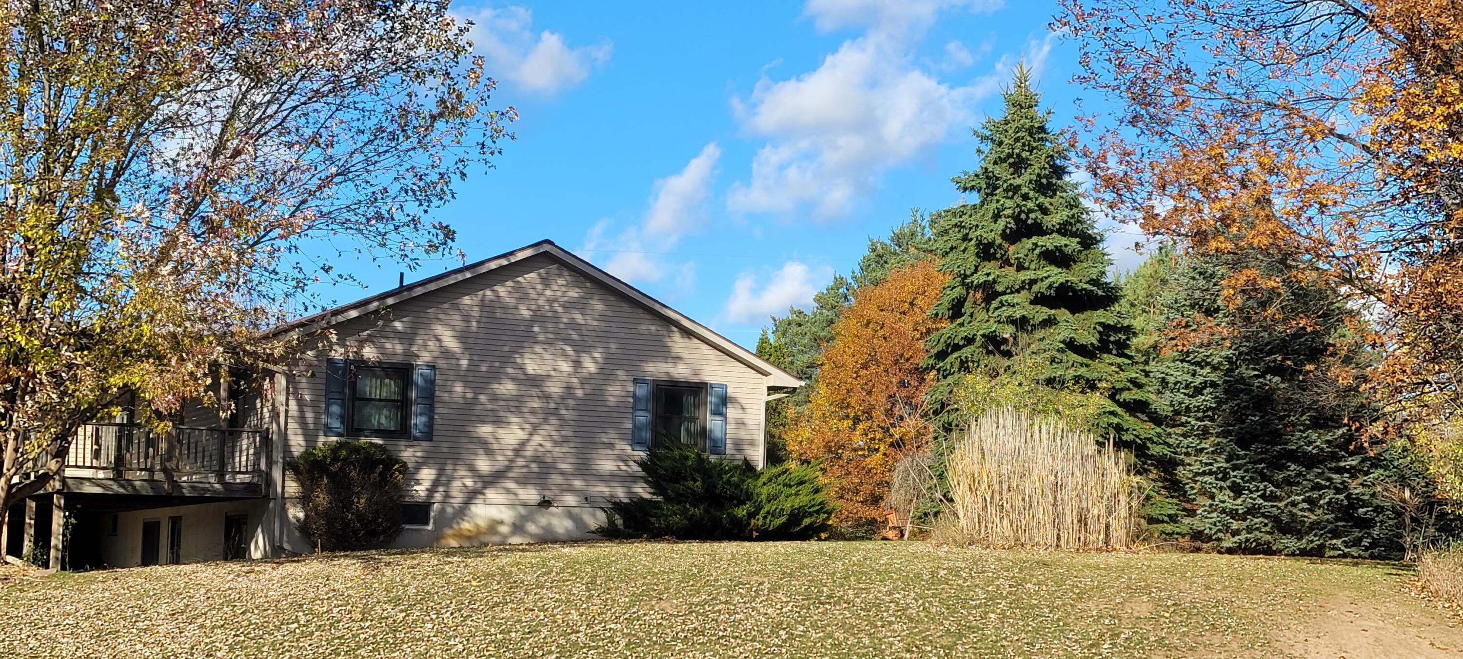 1065 South Brye Road Ludington, MI 49431 - Photo 8 of 37 20251105_144829