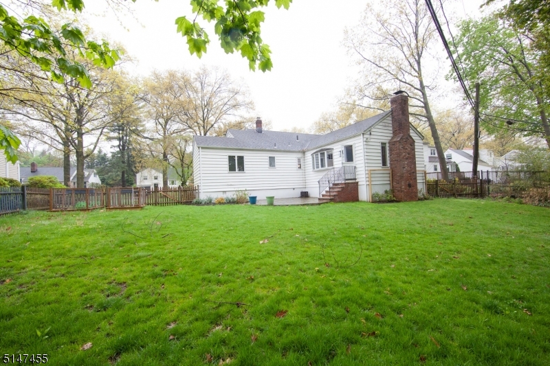 30 Chestnut Hill Place Glen Ridge, NJ 07028 - Photo 14 of 14