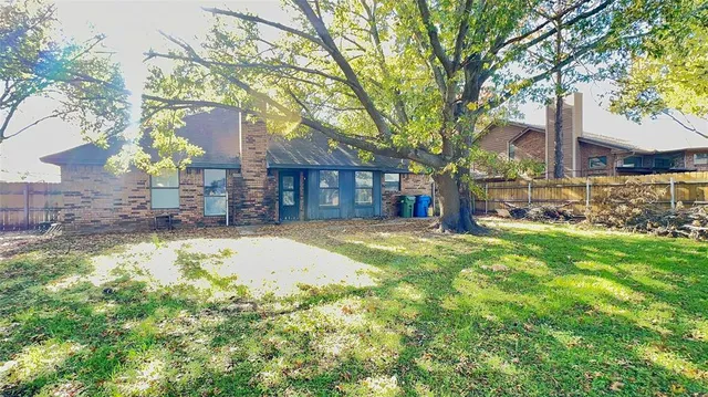 $299,000 | 609 Main Street, Roanoke, TX 76262