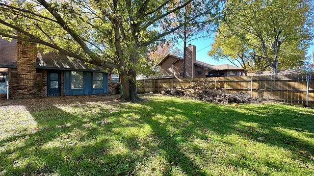 $299,000 | 609 Main Street, Roanoke, TX 76262