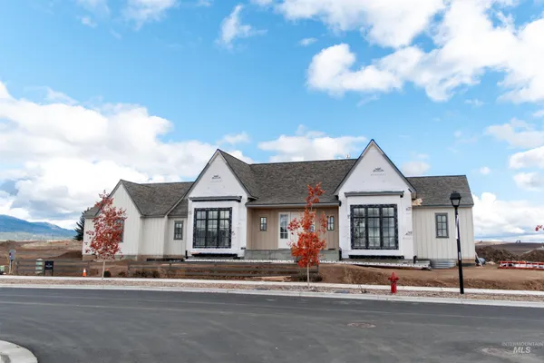 $1,238,892 | 1378 Slonaker, Unit CASA, Moscow, ID 83843