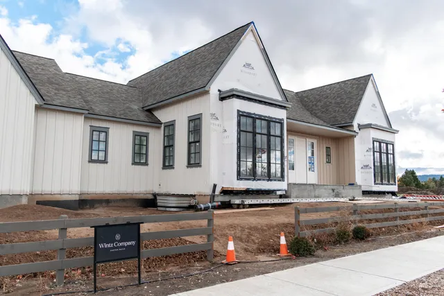 $1,238,892 | 1378 Slonaker, Unit CASA, Moscow, ID 83843