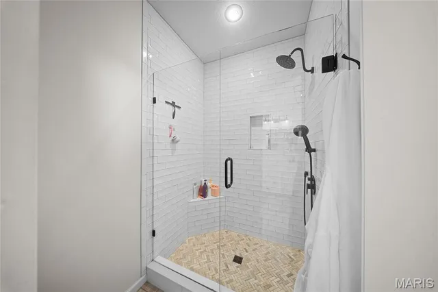 $699,000 | 1001 Paradise Lane, Poplar Bluff, MO 63901