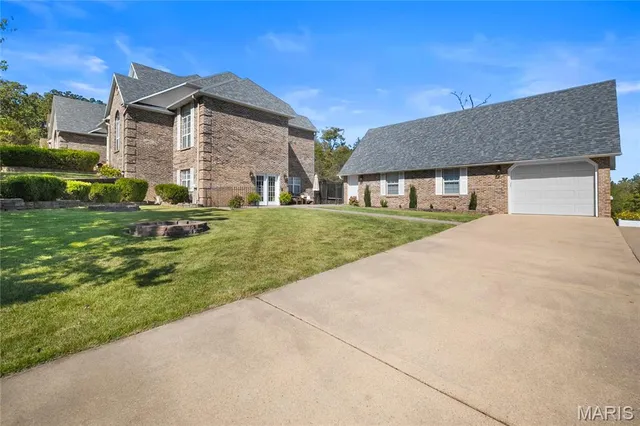 $699,000 | 1001 Paradise Lane, Poplar Bluff, MO 63901
