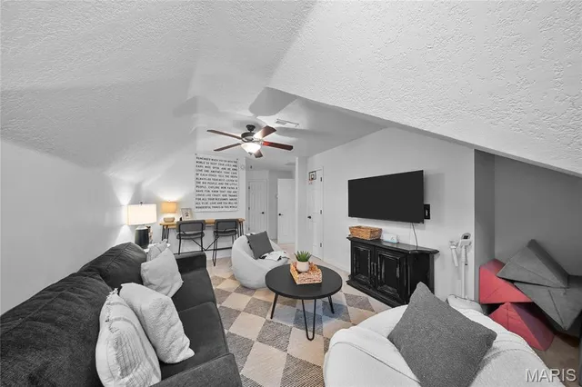 $699,000 | 1001 Paradise Lane, Poplar Bluff, MO 63901