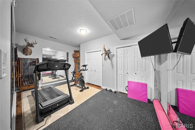 $699,000 | 1001 Paradise Lane, Poplar Bluff, MO 63901