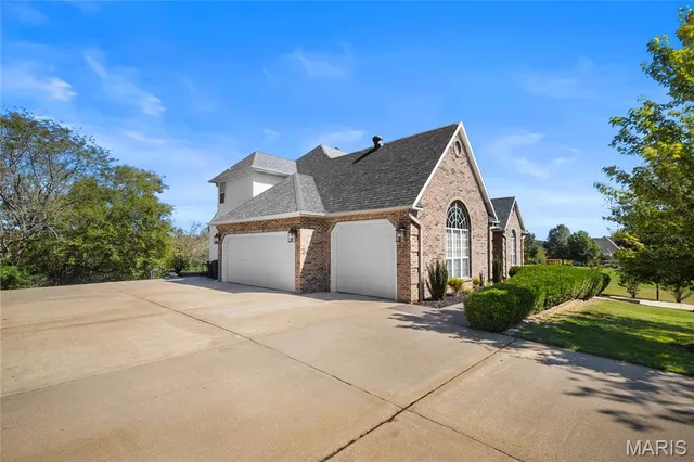 $699,000 | 1001 Paradise Lane, Poplar Bluff, MO 63901