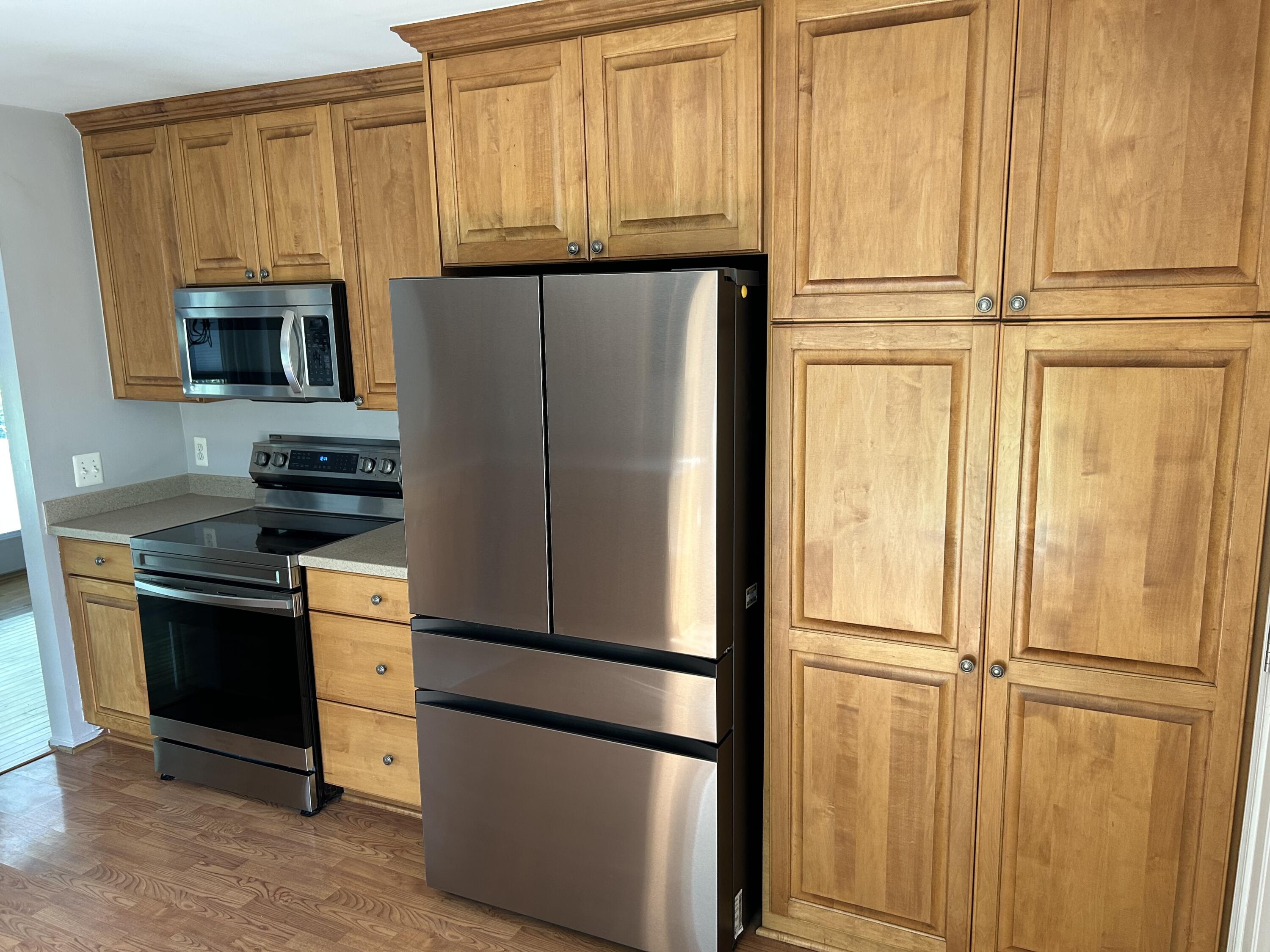 211 Whitney Drive Rochester Hills, MI 48307 - Photo 13 of 41 IMG_4520