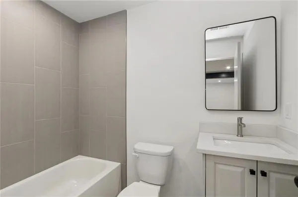 $659,000 | 2605 West Paseo Boulevard, Kansas City, MO 64108