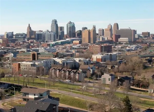 $659,000 | 2605 West Paseo Boulevard, Kansas City, MO 64108