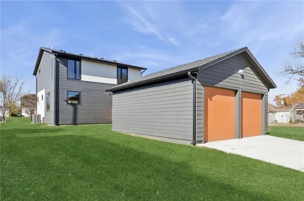 $659,000 | 2605 West Paseo Boulevard, Kansas City, MO 64108