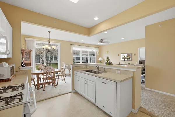 $297,900 | 13531 Yellow Pine Drive, Huntley, IL 60142