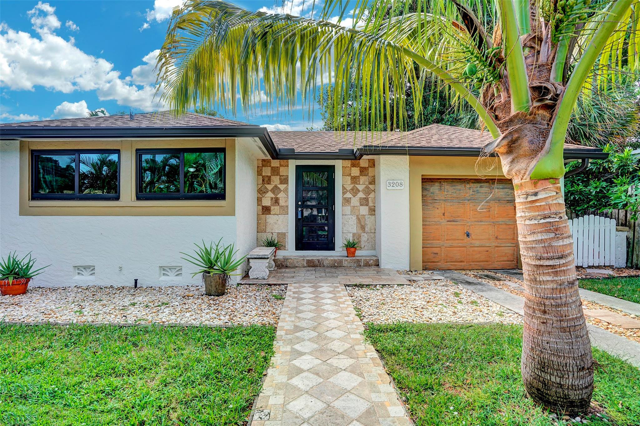 3208 Beacon Street Pompano Beach, FL 33062 - Photo 1 of 26 Photo 1