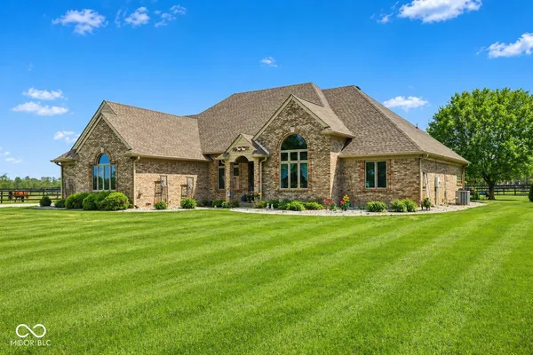 $1,167,000 | 5915 East 350 North, Franklin, IN 46131