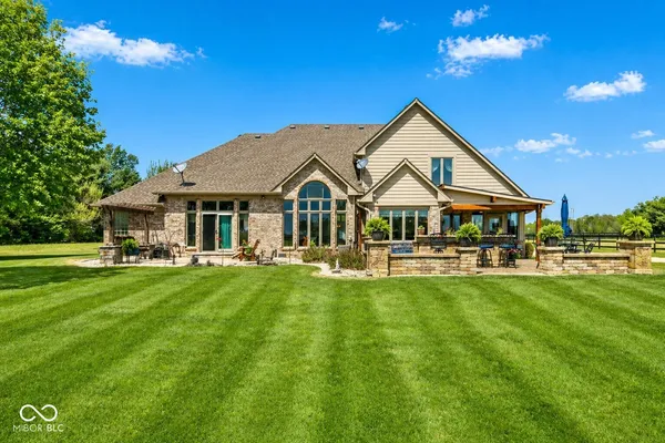 $1,167,000 | 5915 East 350 North, Franklin, IN 46131
