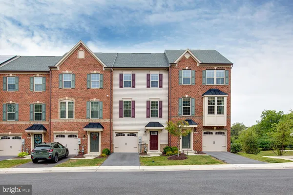 $3,300 | 7912 North Gladden Farm Way, Hanover, MD 21076