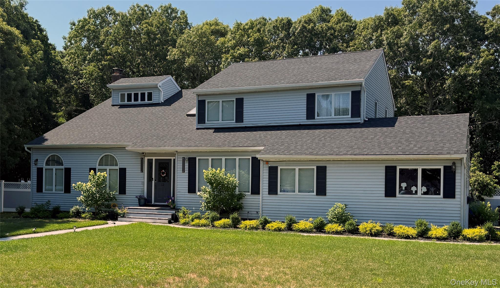 12 Deer Path Shirley, NY 11967 - Photo 2 of 2