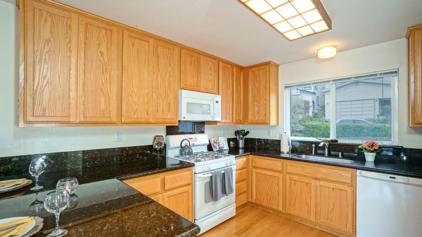 469 Copeland Street Pacifica, CA 94044 - Photo 6 of 45