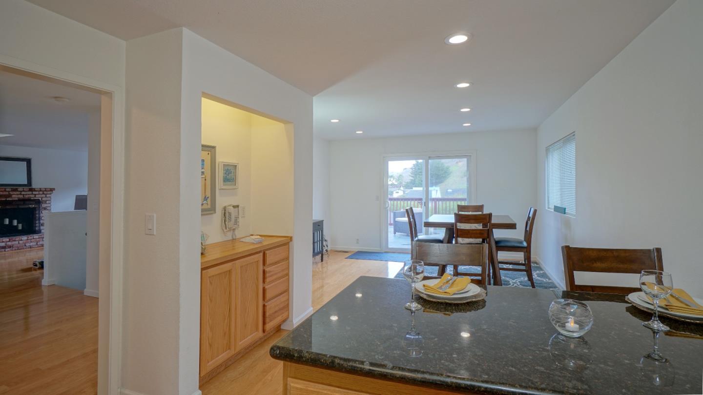 469 Copeland Street Pacifica, CA 94044 - Photo 8 of 45