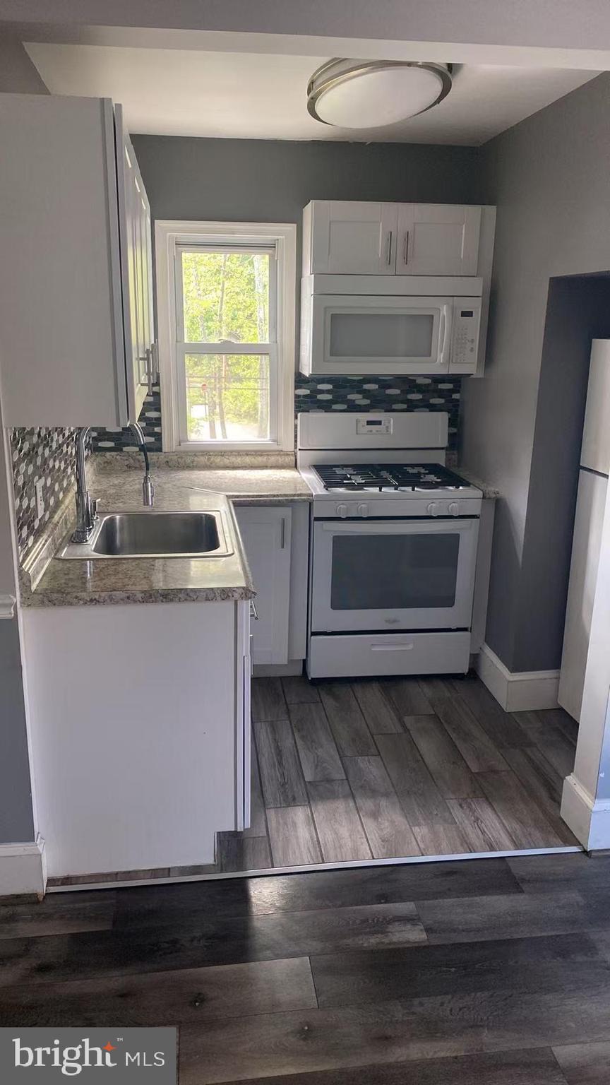 1662 Old York Road Abington, PA 19001 - Photo 2 of 12