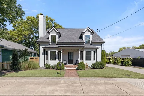 $899,000 | 352 9th Avenue North, Franklin, TN 37064