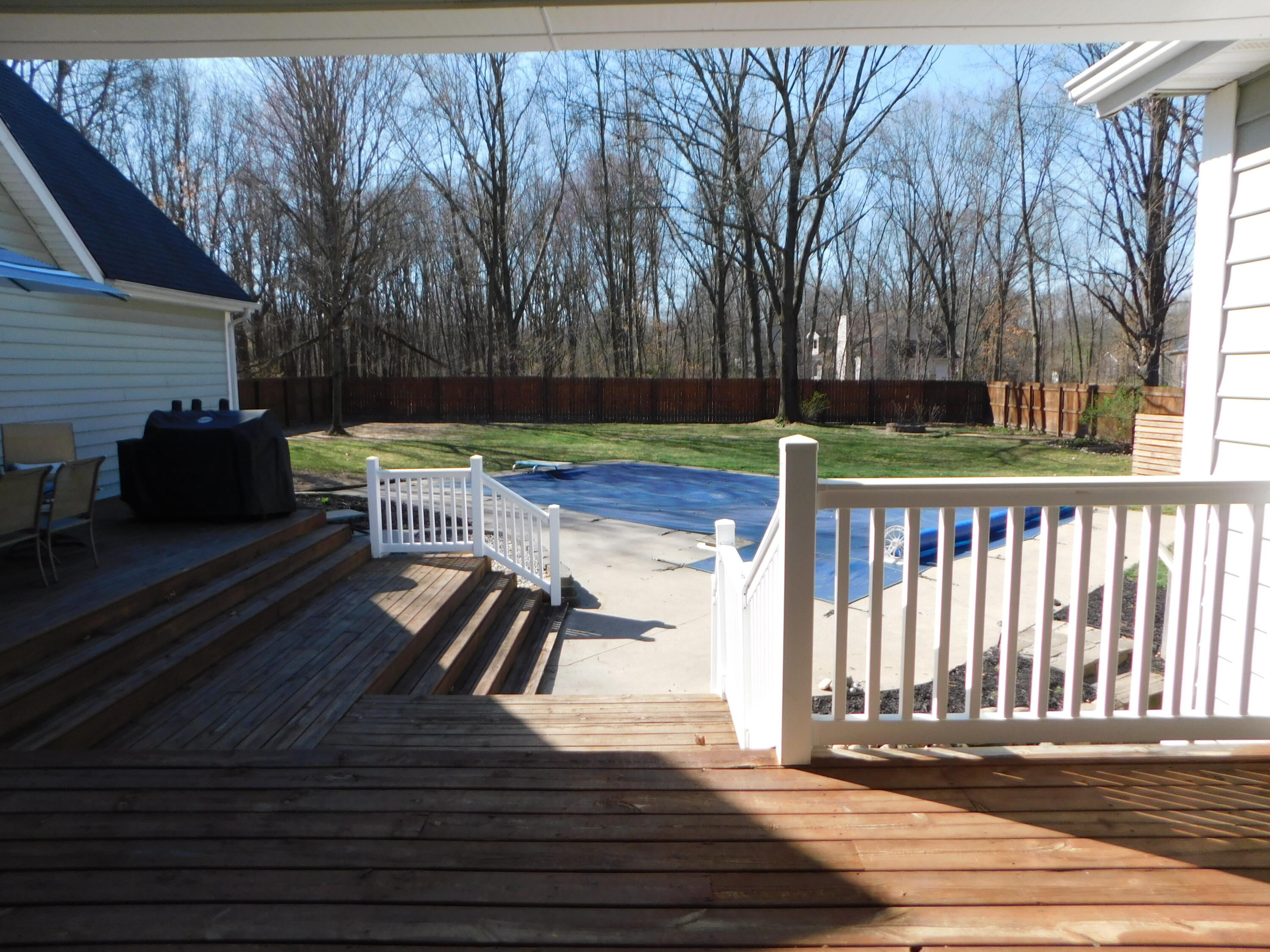 32687 Robin Road Paw Paw, MI 49079 - Photo 32 of 41 Covered Deck