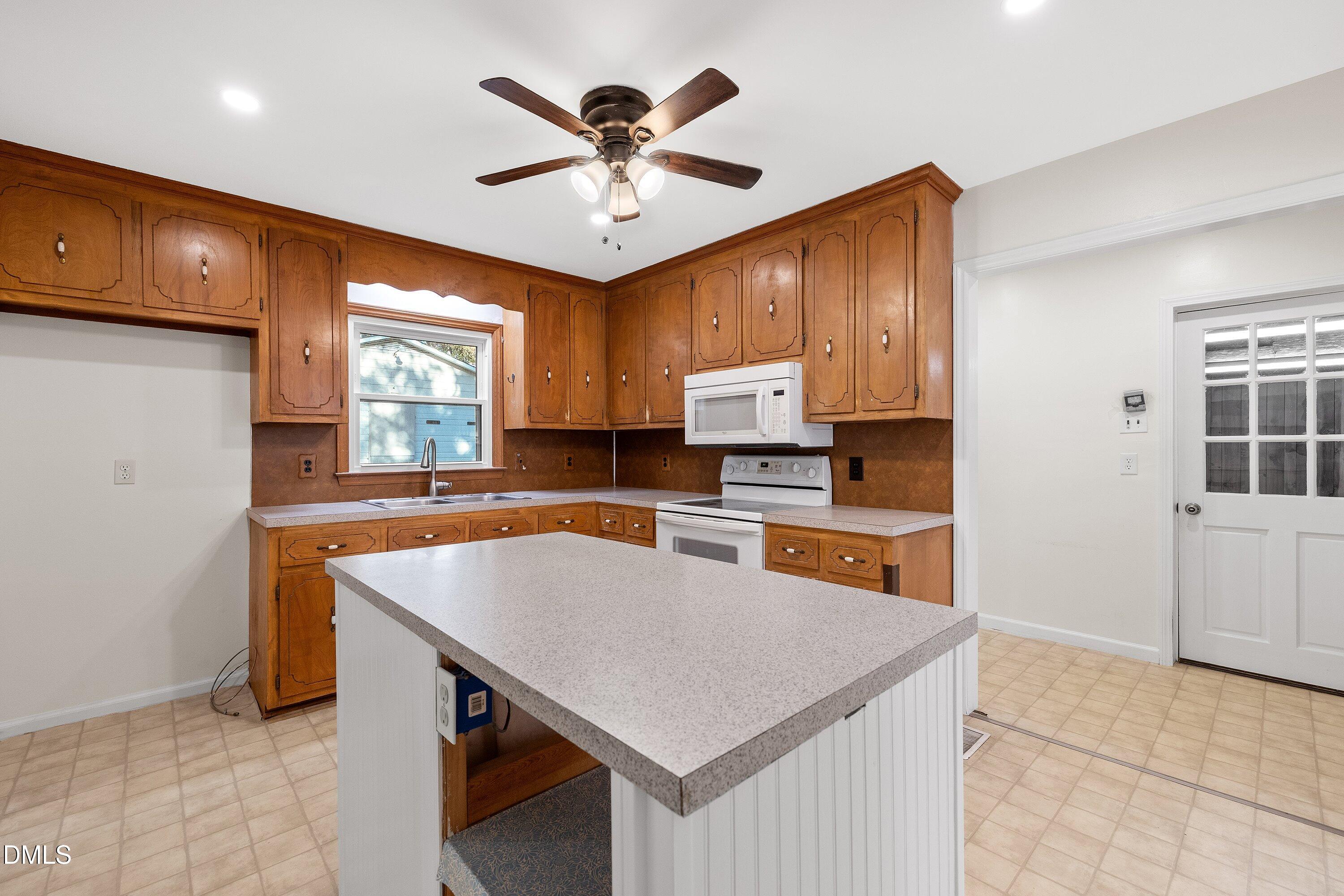 5917 Scalybark Road Durham, NC 27712 - Photo 16 of 47 20-5917 Scalybark _8088