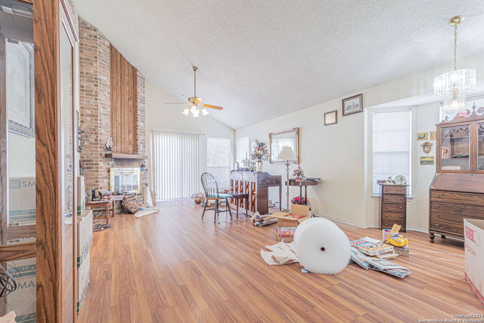 3675 Ridge Cluster Street San Antonio, TX 78247 - Photo 4 of 37