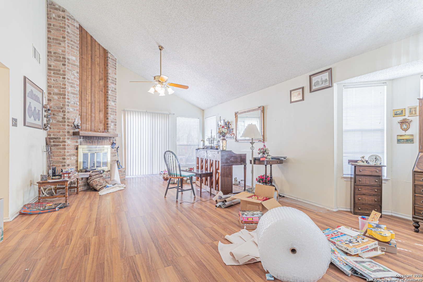 3675 Ridge Cluster Street San Antonio, TX 78247 - Photo 5 of 37