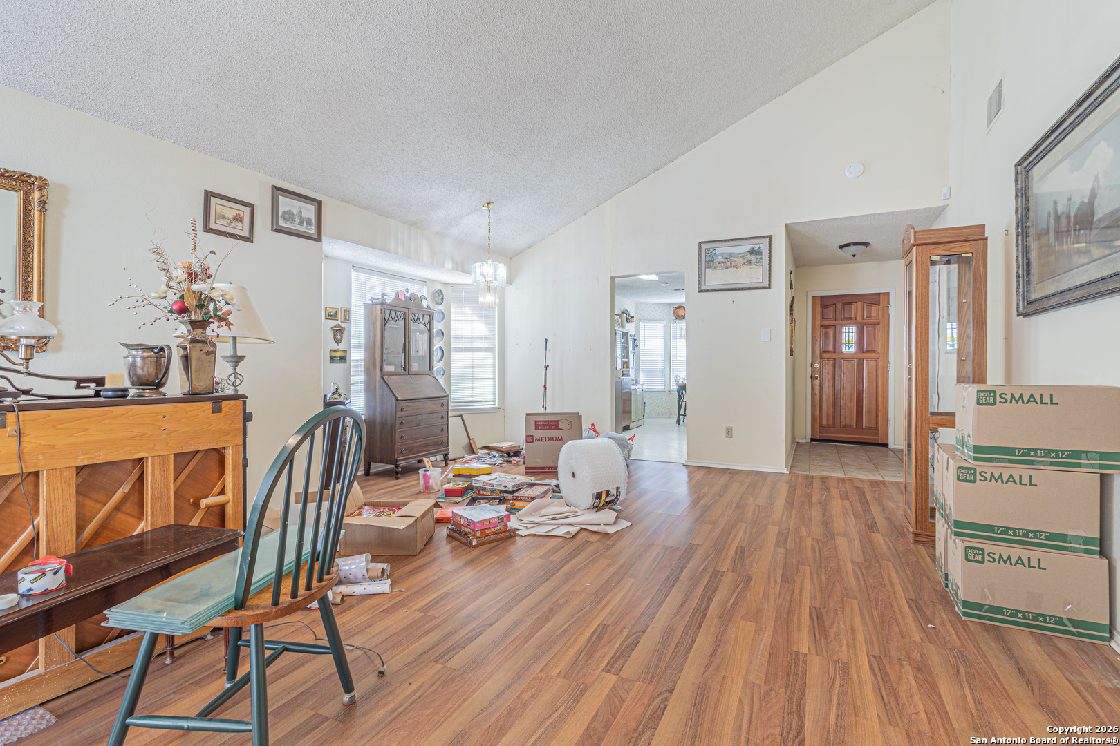 3675 Ridge Cluster Street San Antonio, TX 78247 - Photo 9 of 37