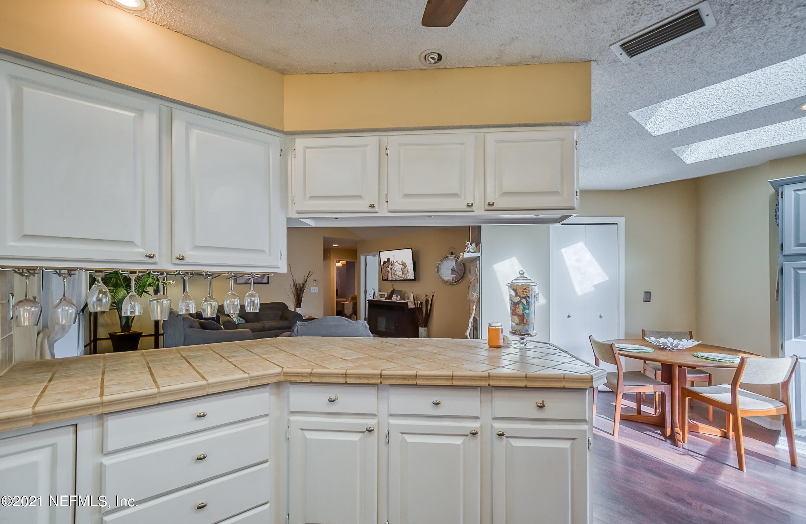 85 Oakwood Road Jacksonville Beach, FL 32250 - Photo 19 of 82 904RealEstatePhotography.com-14