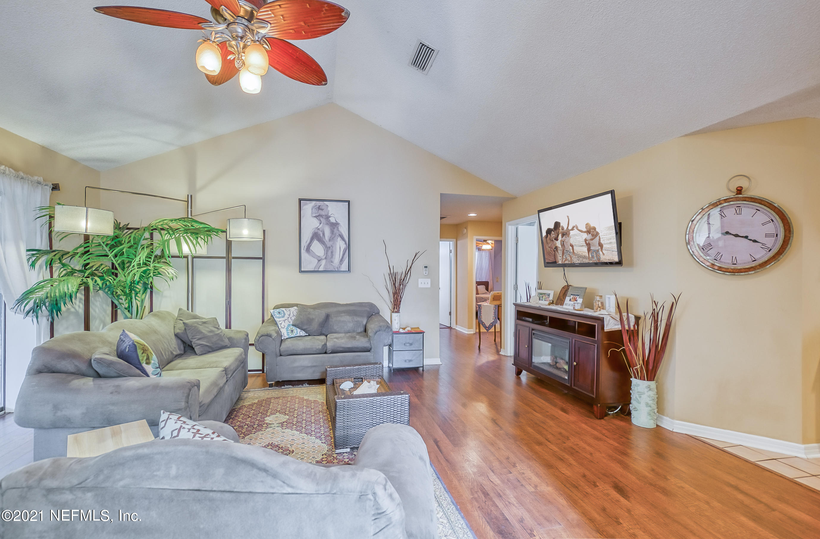 85 Oakwood Road Jacksonville Beach, FL 32250 - Photo 20 of 82 904RealEstatePhotography.com-15