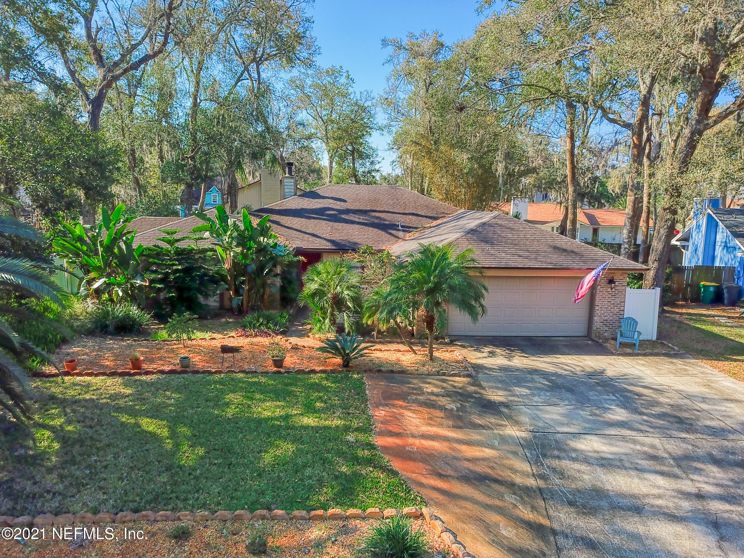 85 Oakwood Road Jacksonville Beach, FL 32250 - Photo 60 of 82 904RealEstatePhotography.com-55