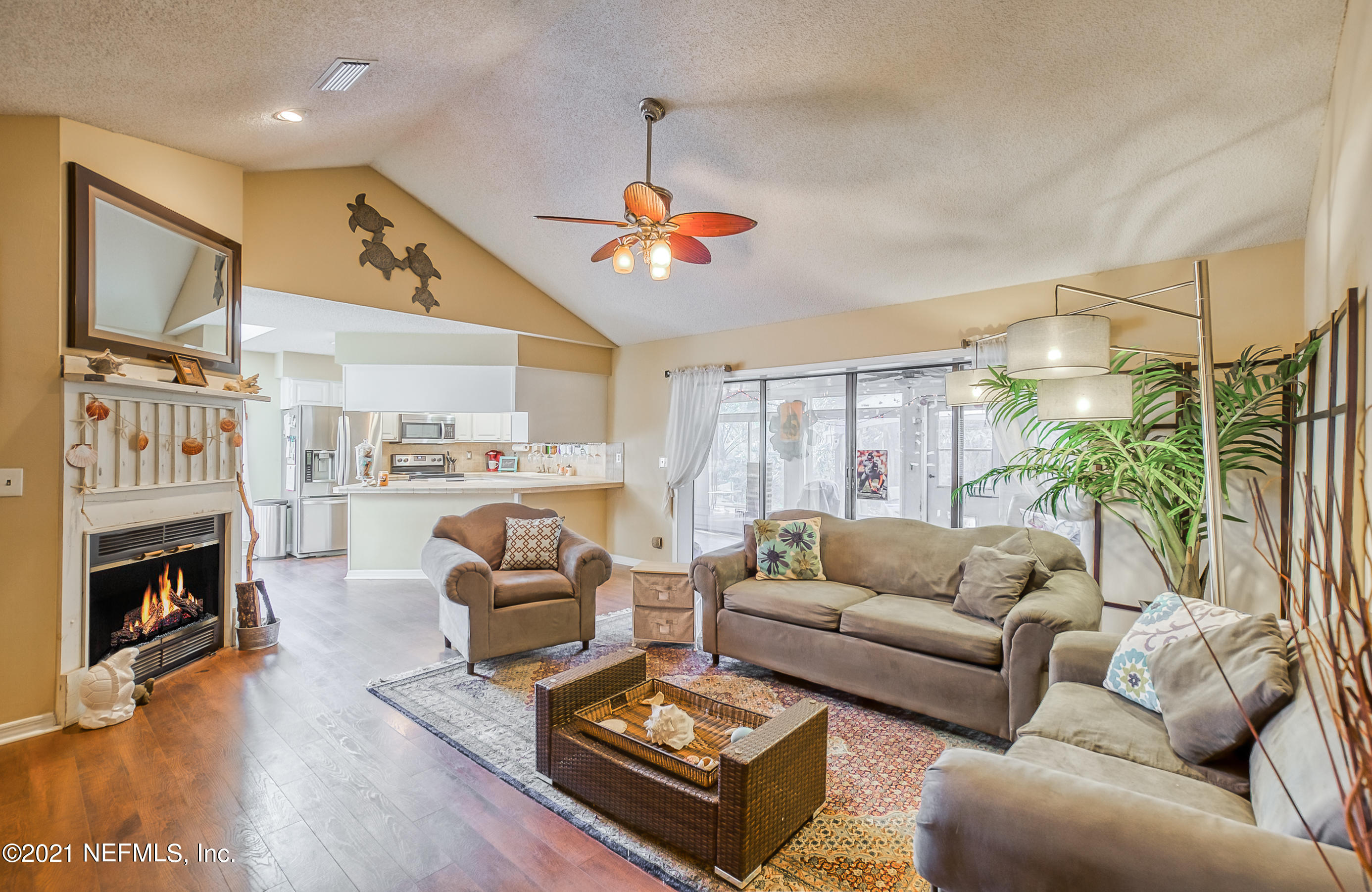 85 Oakwood Road Jacksonville Beach, FL 32250 - Photo 8 of 82 904RealEstatePhotography.com-3
