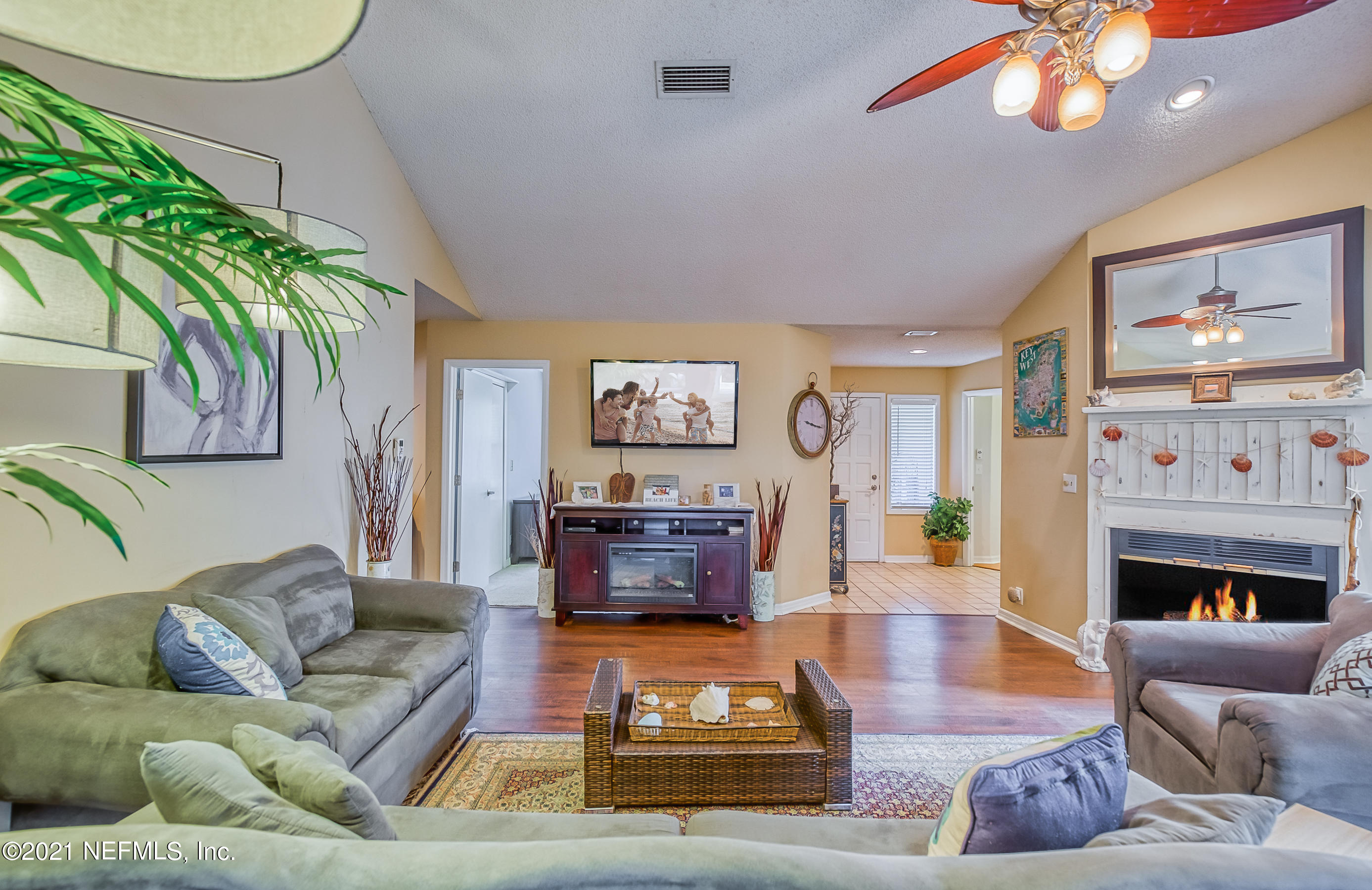85 Oakwood Road Jacksonville Beach, FL 32250 - Photo 10 of 82 904RealEstatePhotography.com-5