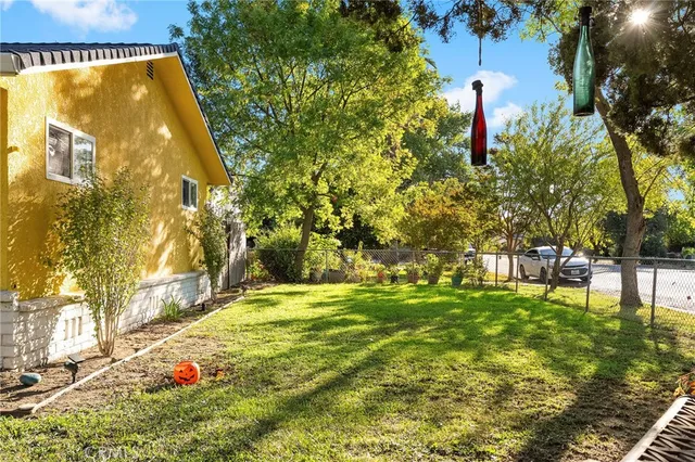 a view of an outdoor space