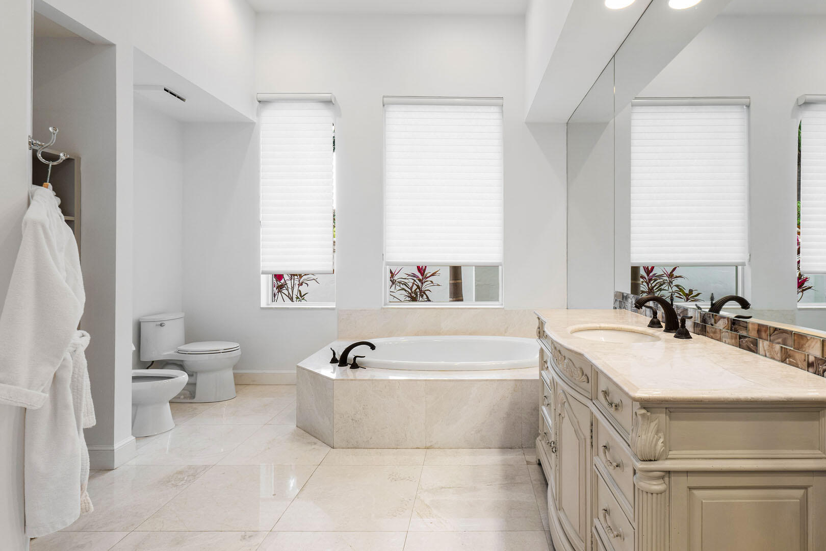 2166 West Silver Palm Road Boca Raton, FL 33432 - Photo 35 of 53 2166_W_Silver_Palm_Road_35