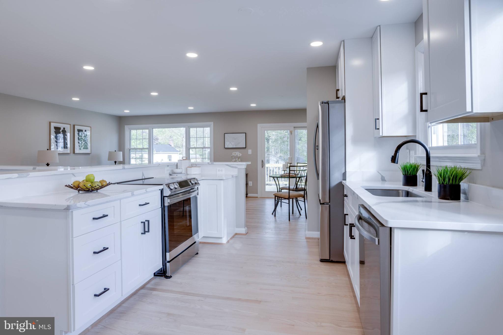 6714 Grey Fox Drive Springfield, VA 22152 - Photo 6 of 44