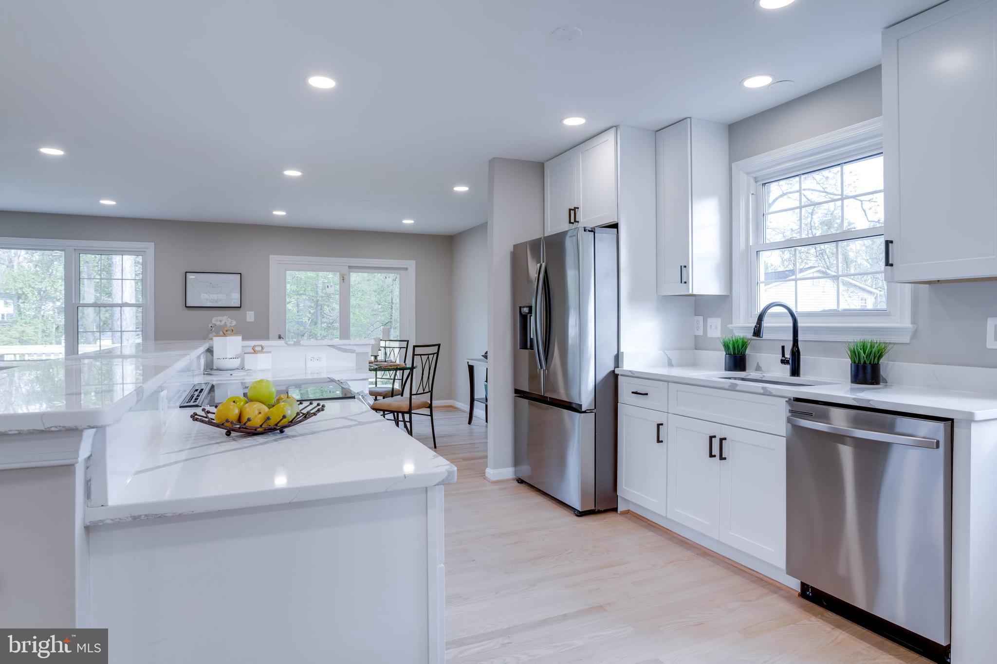 6714 Grey Fox Drive Springfield, VA 22152 - Photo 7 of 44